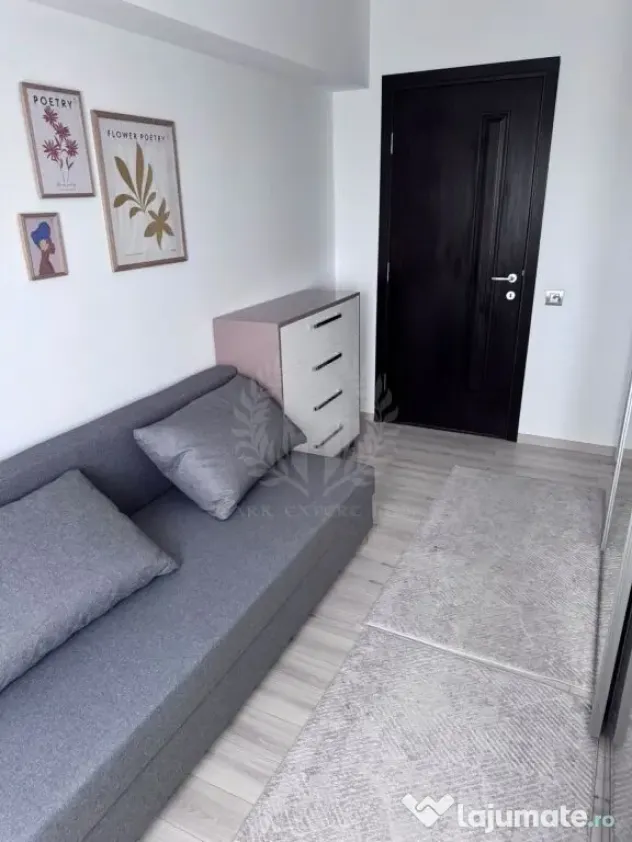 // 3 CAMERE// ZONA PARCUL MIHAI VITEAZUL//