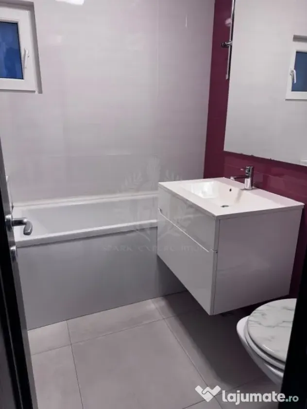 // 3 CAMERE// ZONA PARCUL MIHAI VITEAZUL//