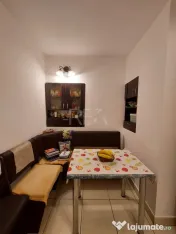 2 camere Vergului, et. 5, 52 mp, reabilitat 