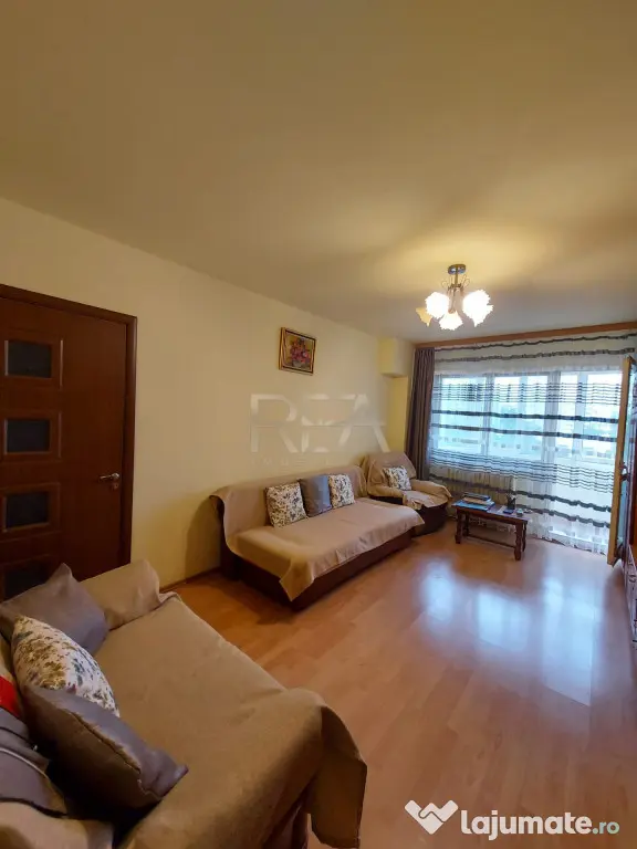2 camere Vergului, et. 5, 52 mp, reabilitat