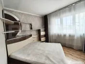 Apartament 3 camere de vanzare, Iosia, etaj 2, parcare, mobi 