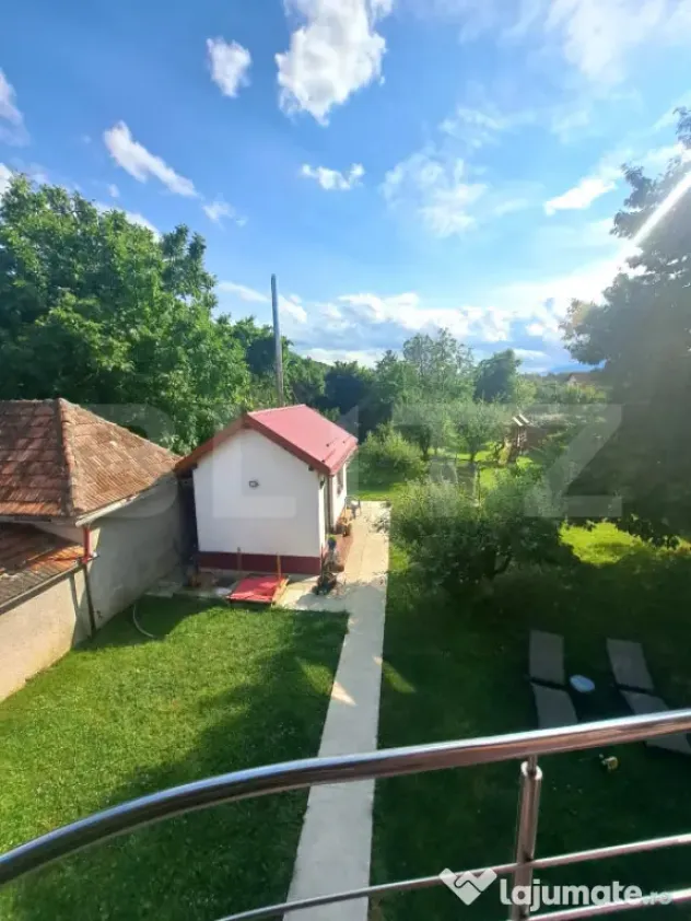 Casă spațioasă cu teren de 1.000 mp în Cristian, Brașov