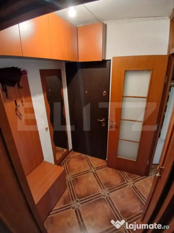 Apartament cu 2 camere, semidecomandat, în zonă liniștit?