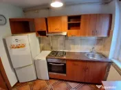 Apartament cu 2 camere, semidecomandat, în zonă liniștit?