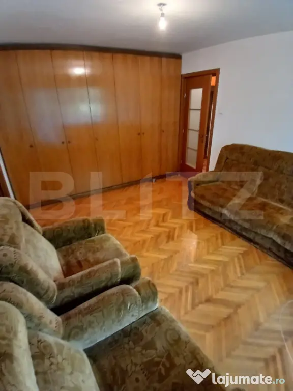 Apartament cu 2 camere, semidecomandat, în zonă liniștit?