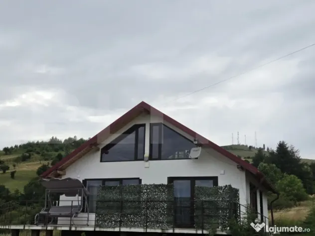 Casă de vacanță + 1000 mp teren, Gura Humorului