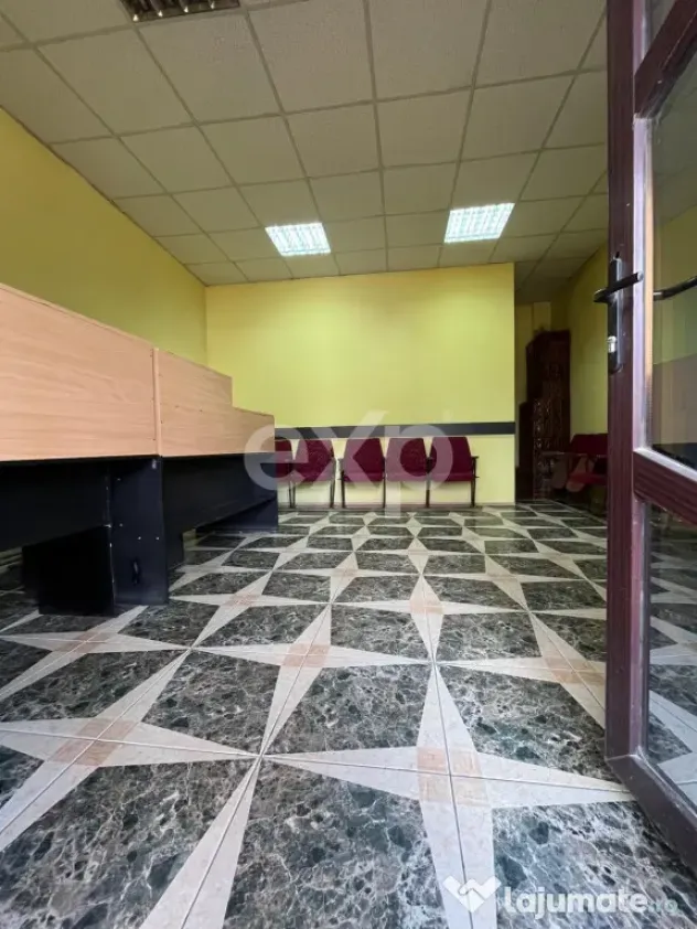 Casă în centrul comunei Corbii Mari | Ideală pentru birou