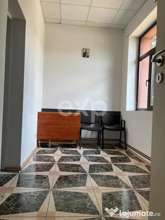 Casă în centrul comunei Corbii Mari | Ideală pentru birou