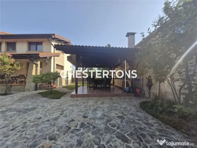 Vila/casa vacanta premium cu 5 camere , teren de 551 m.p.in