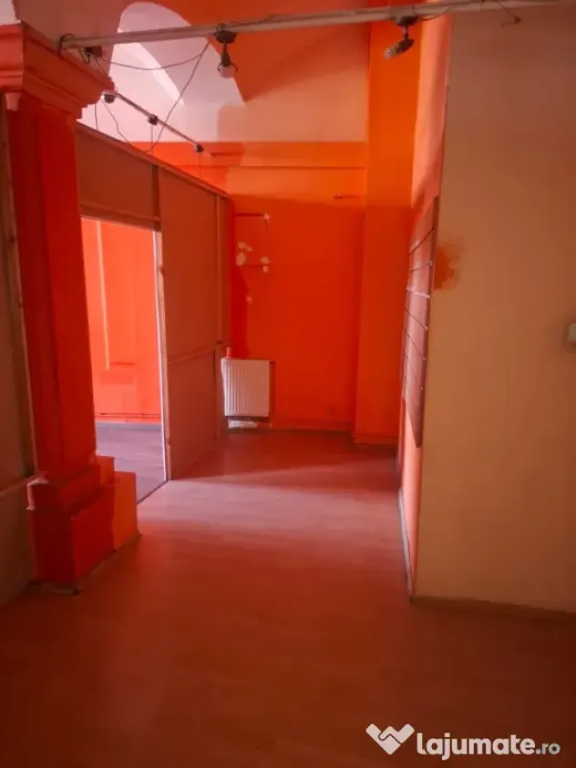 Vand spatiu comercial - Piata Avram Iancu ID: 41360