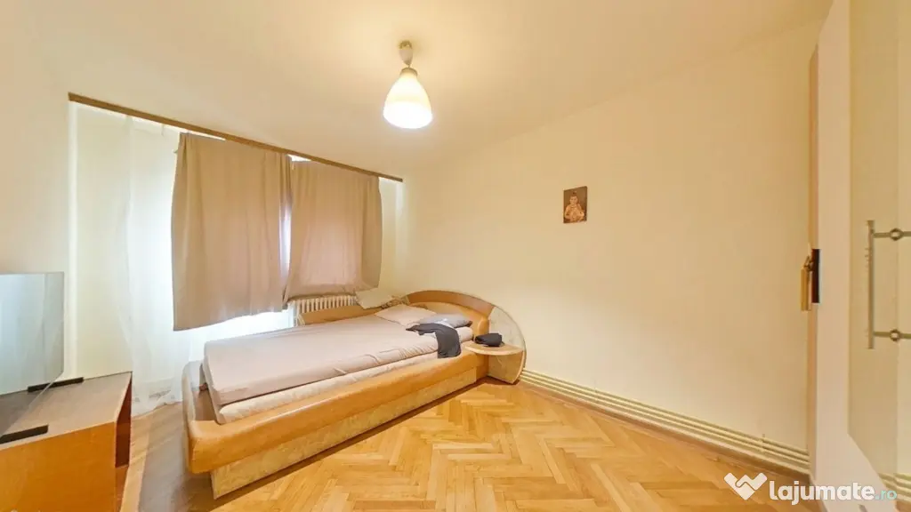 Apartament 3 camere spațios în Aurel Vlaicu, Arad