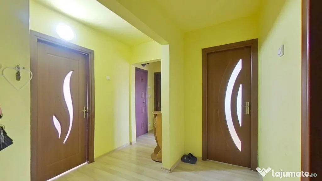 Apartament 3 camere spațios în Aurel Vlaicu, Arad