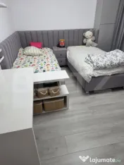 Apartament 3 camere , decomandat , semicentral in zona Paris