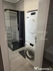 Apartament 3 camere , decomandat , semicentral in zona Paris