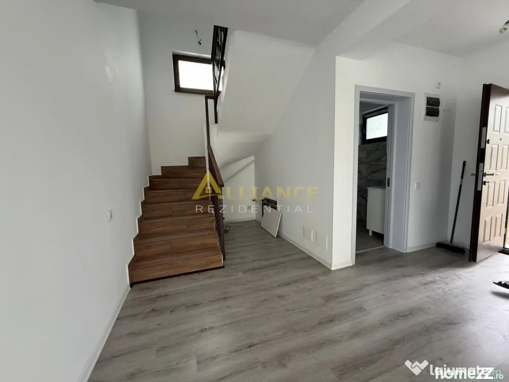 Vila individuala ~ 4 camere 2 bai ~ pod ~ incalzire pardosea