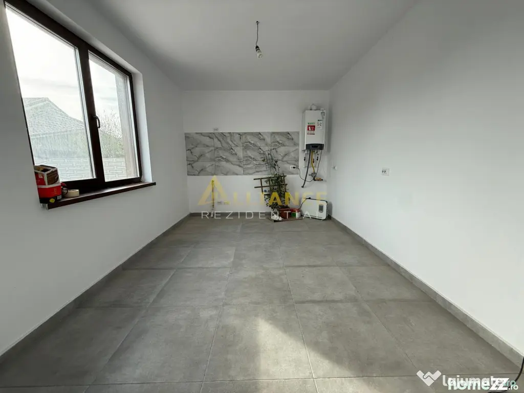 Vila individuala ~ 4 camere 2 bai ~ pod ~ incalzire pardosea