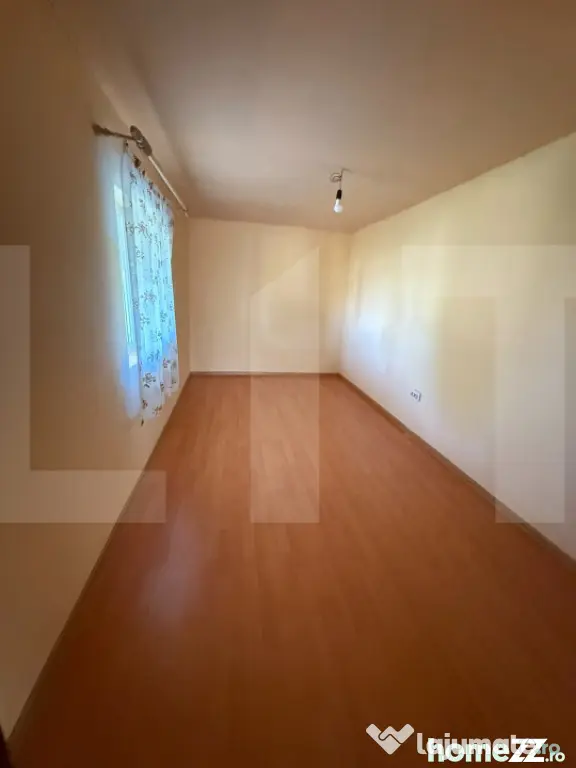 Casă individuală, 235.71 mp, teren 9600 mp- 1001 mp intrav - Bucecea (Botosani)