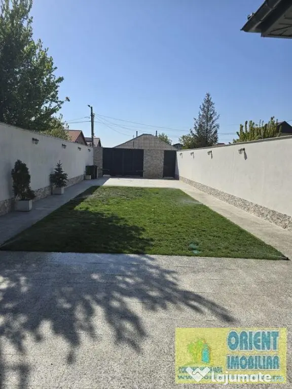 Valu lui Traian, casa de vanzare, 4 camere, spatioasa