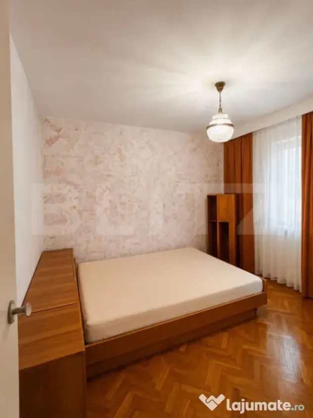 Apartament 3 camere de vânzare – Zona Girocului