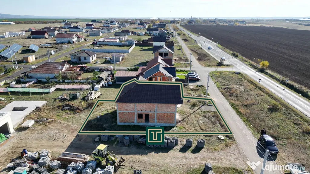 Casă la roșu cu 5 camere în Aluniș, județul Arad – id