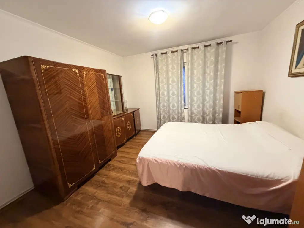 Apartament 4 camere decomandat, 98 mp, zona 1 Mai - Parcul R