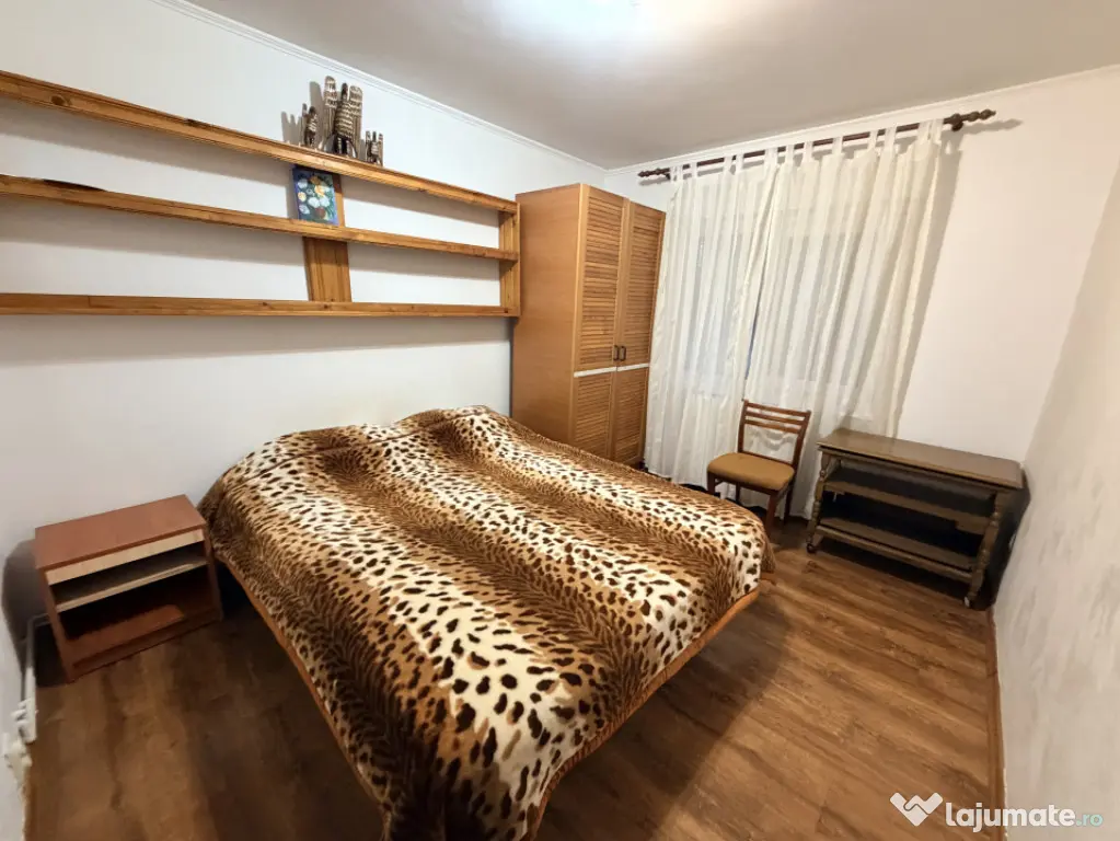 Apartament 4 camere decomandat, 98 mp, zona 1 Mai - Parcul R