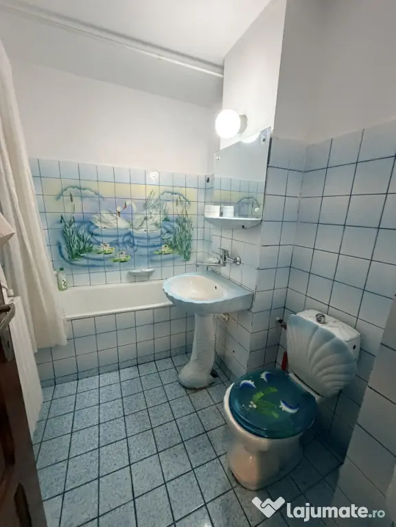 Apartament 4 camere decomandat, 98 mp, zona 1 Mai - Parcul R