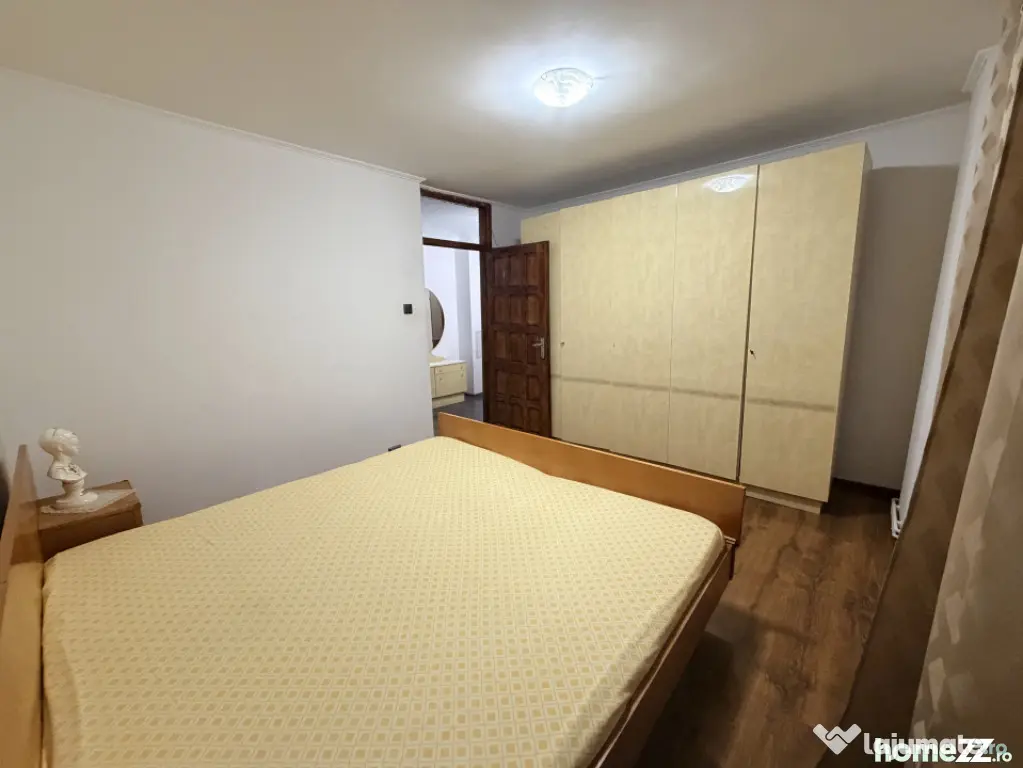 Apartament 4 camere decomandat, 98 mp, zona 1 Mai - Parcul R - Craiova (Dolj)