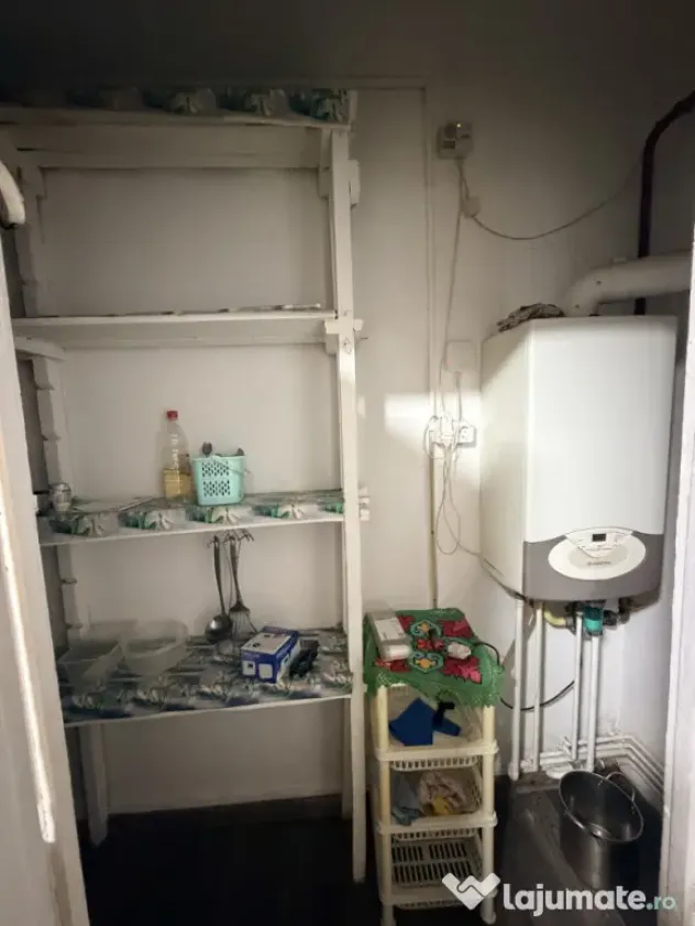 Apartament 4 camere decomandat, 98 mp, zona 1 Mai - Parcul R
