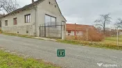 Casă de vânzare cu 4 camere în Zăbrani, teren 578 mp, fr