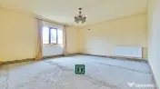 Casă de vânzare cu 4 camere în Zăbrani, teren 578 mp, fr