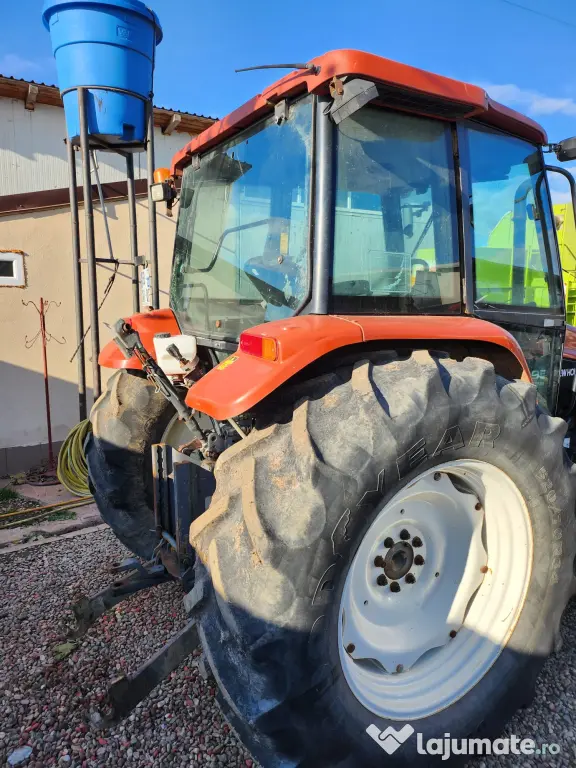 Tractor New Holland L95 Dt, an 2000, cutie viteze mecanica 4x4. IMPORT