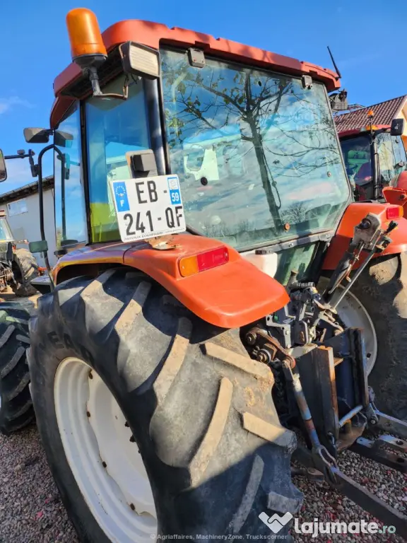 Tractor New Holland L95 Dt, an 2000, cutie viteze mecanica 4x4. IMPORT