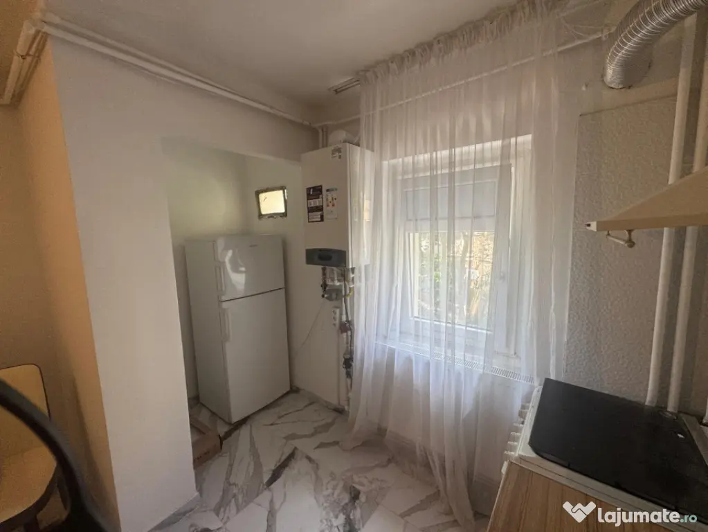Apartament 2 camere semi-decomandat, Brazda, Et 1