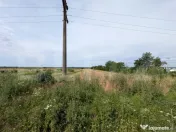 Vand teren intravilan(877) si extravilan(2271)