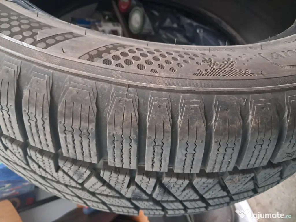 SUPER OFERTĂ: Set 4 Anvelope de Iarnă Noi KUMHO 255/55 R19 111V