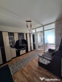 Apartament decomandat cu terasă și parcare, 2 camere, zona
