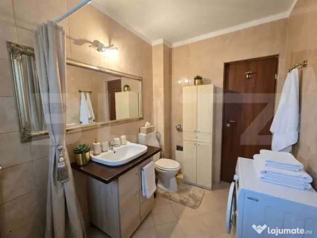 Apartament decomandat cu terasă și parcare, 2 camere, zona
