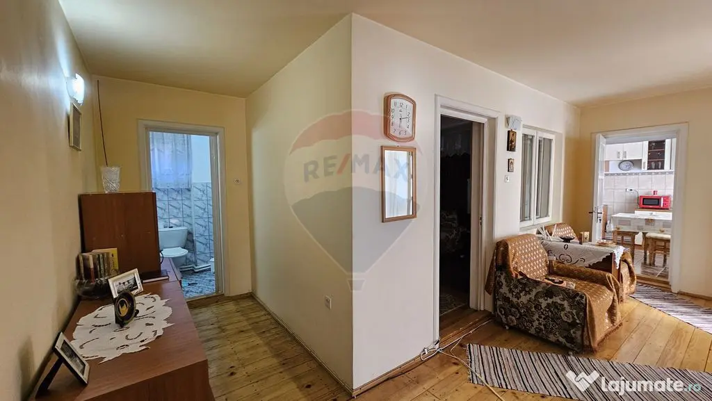 Casă / Vilă cu 5 camere în Baia-Bogata, Suceava