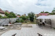 PRET NOU! Casa 6 camere - teren 558 mp - Centrul Aradului... 