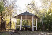 Casă de vacanță, teren 1000 mp, pârâu la limita proprie