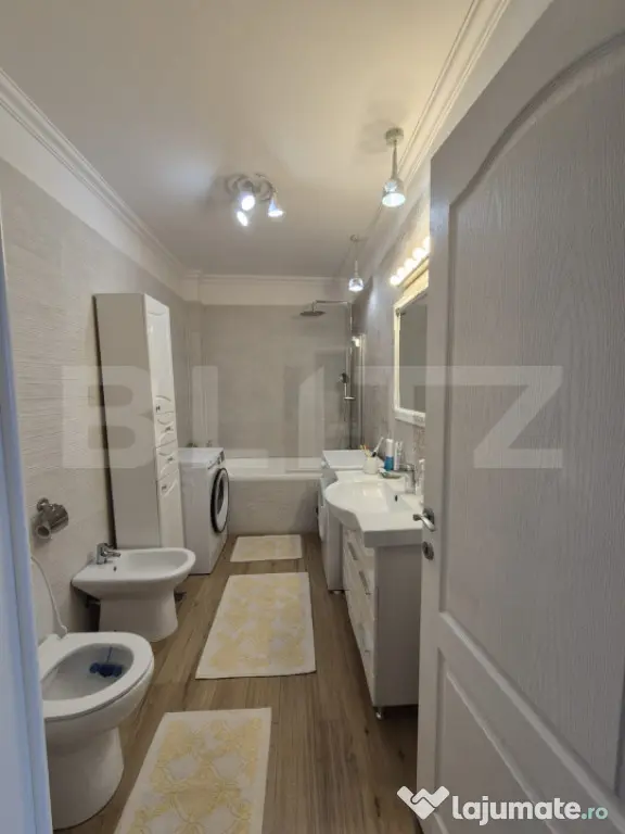 Apartament cu 3 camere – mobilat, utilat, loc de parcare i