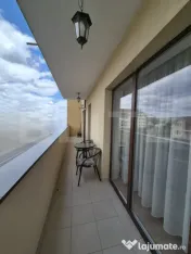 Apartament cu 3 camere – mobilat, utilat, loc de parcare i 