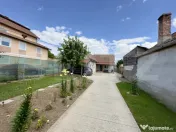 Casă cu teren generos, multiple posibilități de investiț