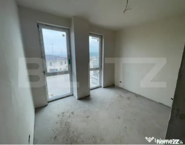 Apartament semidecomandat, 66 mp, 2 bai, terasa 21 mp, garaj