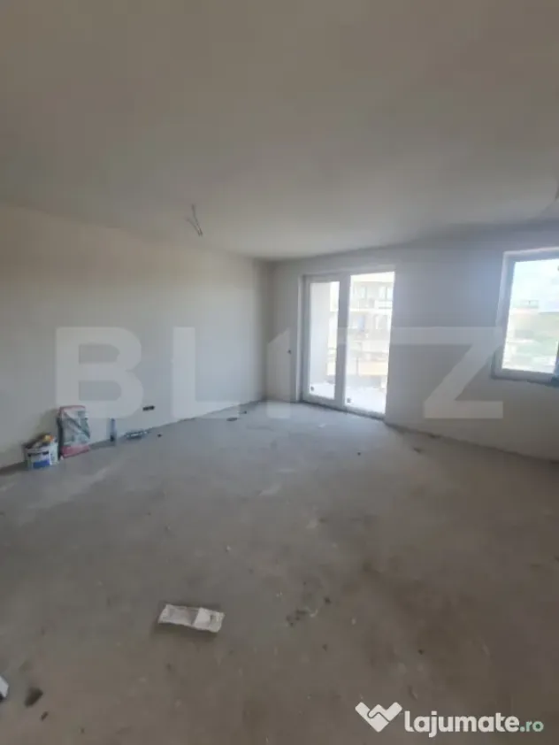 Apartament semidecomandat, 66 mp utili, 2 bai, terasa 21 mp,