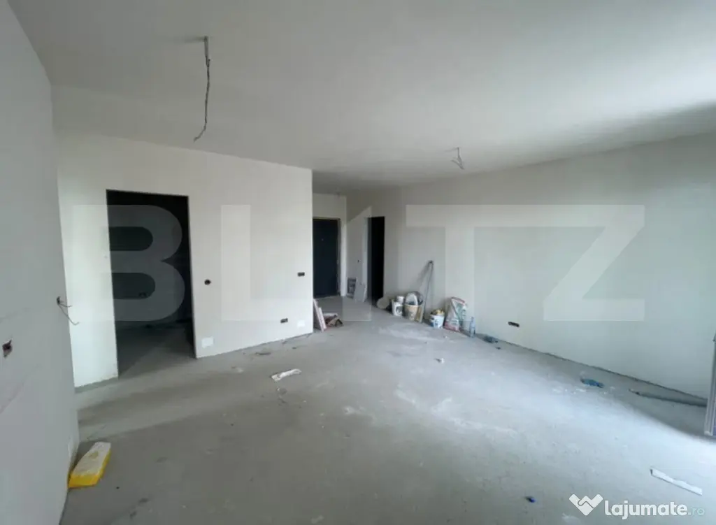 Apartament semidecomandat, 66 mp utili, 2 bai, terasa 21 mp,