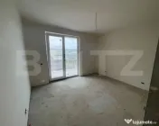 Apartament semidecomandat, 66 mp utili, 2 bai, terasa 21 mp, 