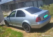 Vând Volkswagen Bora