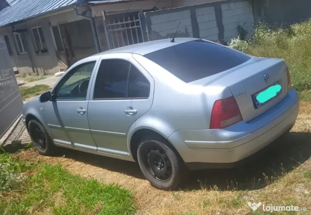 Vând Volkswagen Bora